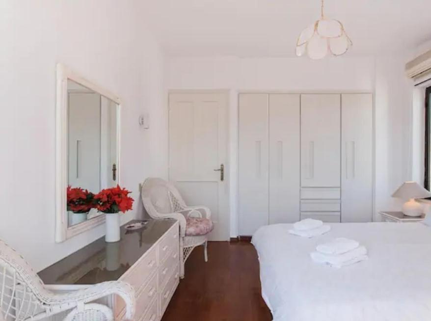 Luxury Athenian Riviera Apartment 135 Sqm At Voula Eksteriør billede